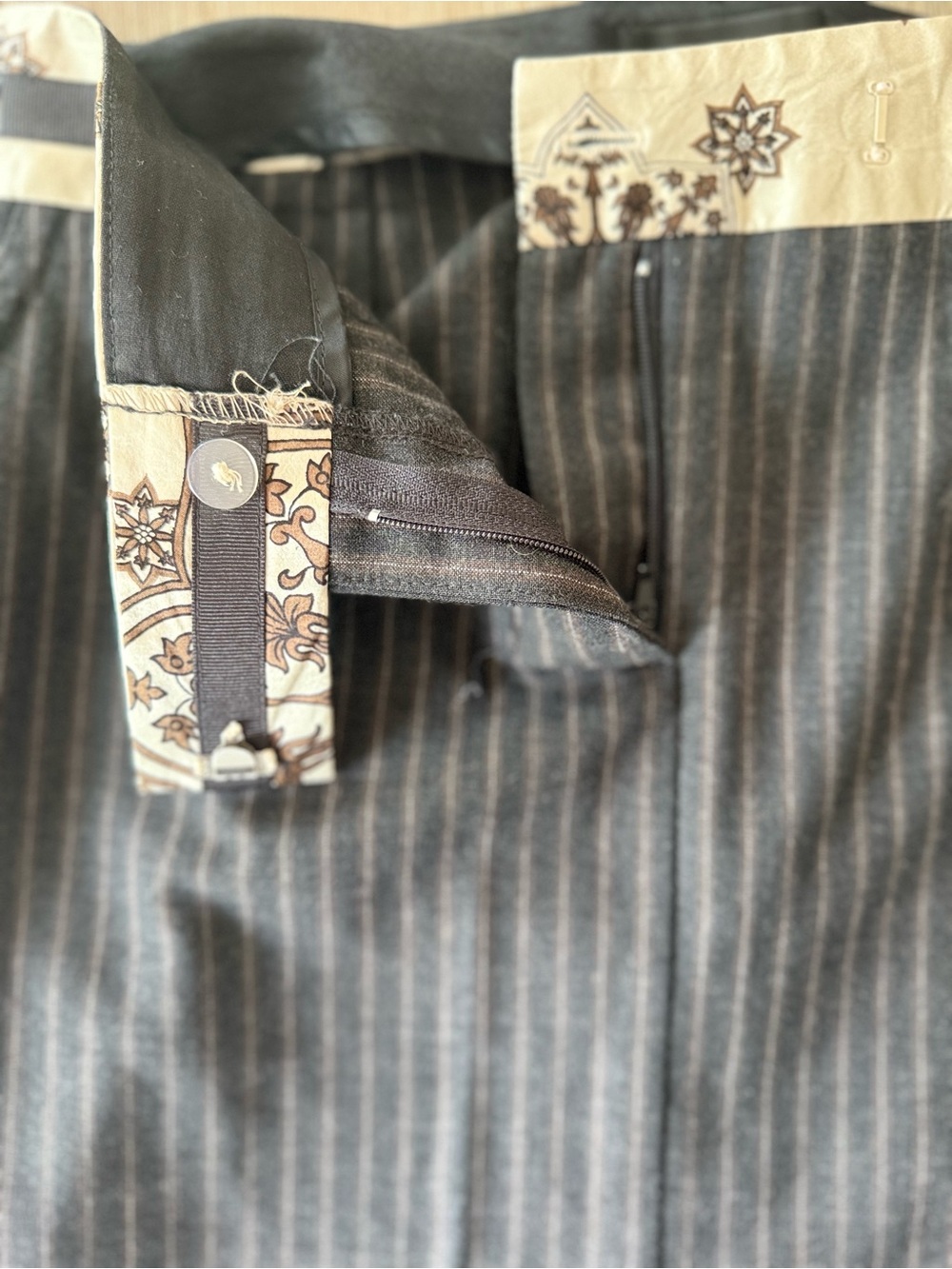 Poleci Y2K Charcoal Pinstripe Skirt Scarf Contrast Waist Retro Eclectic Size M - Picture 4 of 7